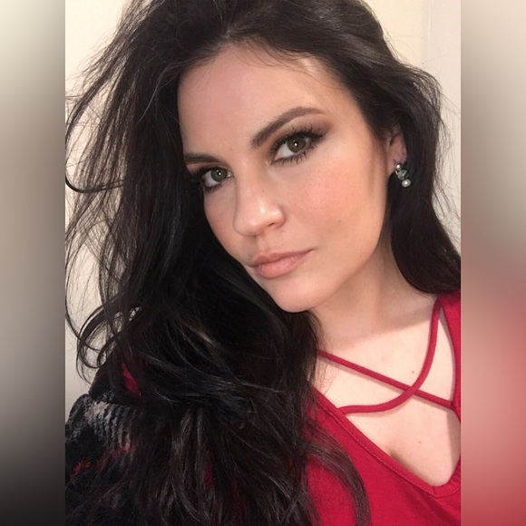 Callyssee, Foaming Milk Smoothing Facial Cleanser Softens+Brightens Glowing Skin - Picture 7 of 15